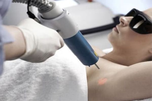 Công nghệ laser đảm bảo quá trình chữa trị nhanh chóng, nhẹ nhàng và chấm dứt mùi hôi triệt để